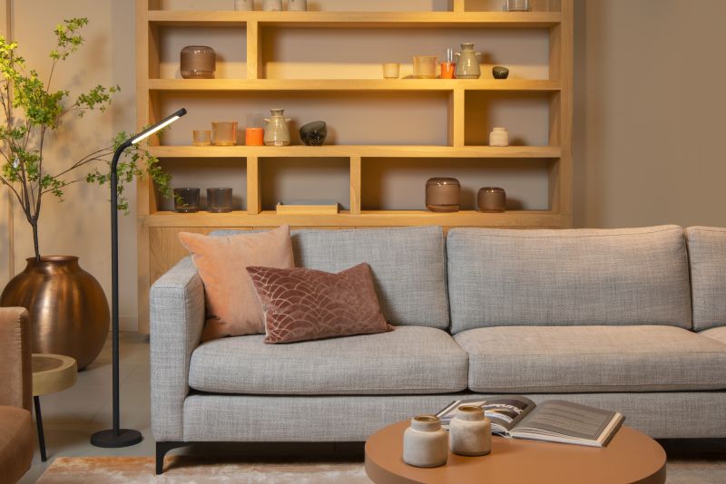 Lucide GILLY - Dobíjacia stojaca lampa na čítanie - Batéria - LED Dim. - 1x3W 2700K - Čierna